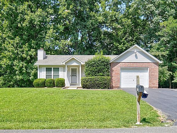 2nd image of 1669 Boone Dr