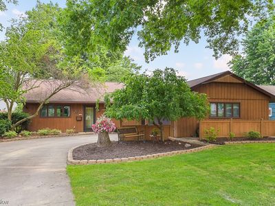 74 Barberry Dr, Berea, OH, 44017