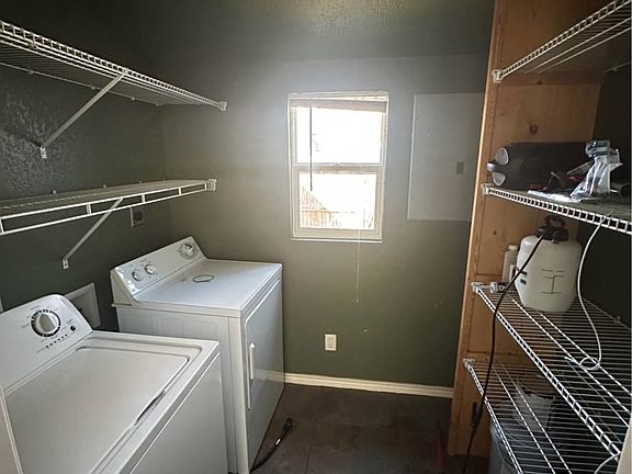 4th image of 716 W Theo Ave