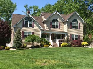 85 Meredith Rd, Colonia, NJ 07067