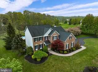 98 Becks Blvd, Ringoes, NJ 08551