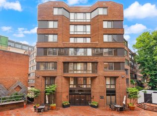 1077 30th St NW #201, Washington, DC 20007