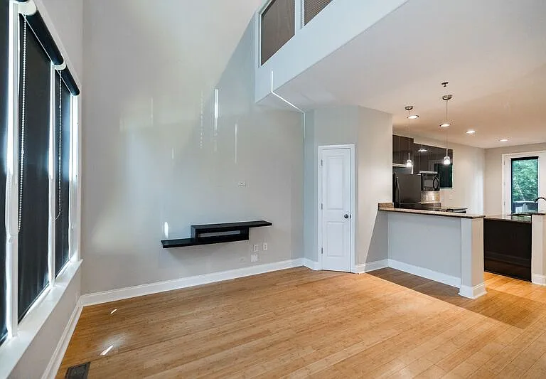 118 Ruth Dr #240 — Photo 3