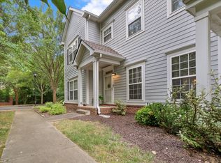 817 Hobbit Ln, Nashville, TN 37211