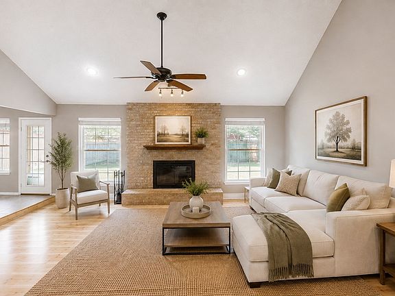 5th image of 1109 Stapleton Ln