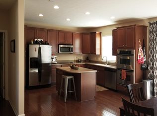 124 11th St NW, Carmel, IN 46032