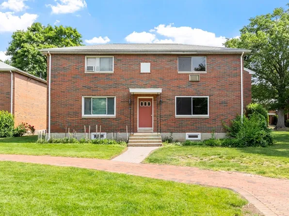 52 Bishop Dr #52, Framingham, MA 01701