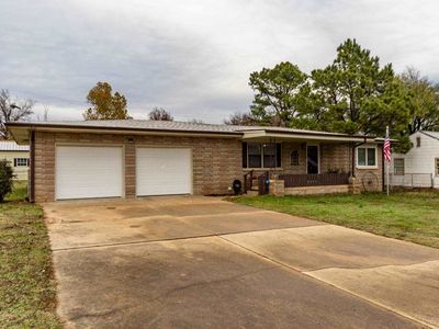 1232 E 3rd St, Cushing, OK, 74023