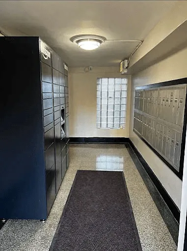 Amazon Lockers