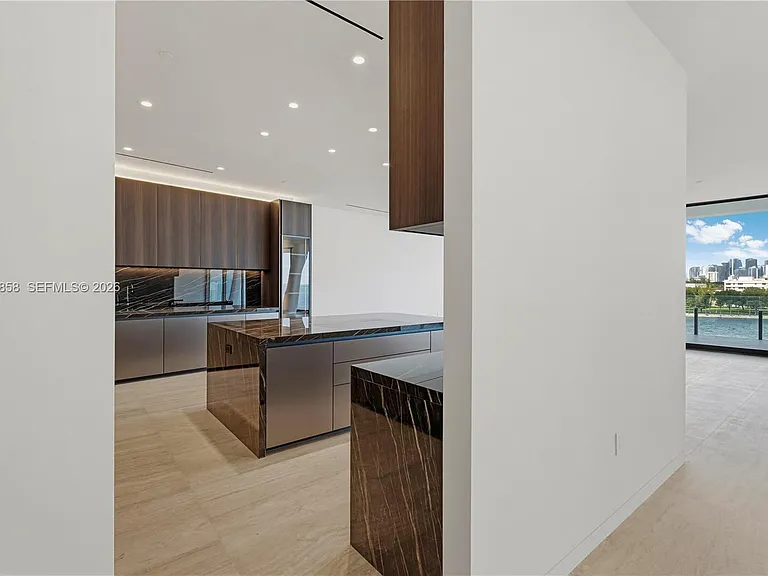 5 Grove Isle Dr #L502 — Photo 28
