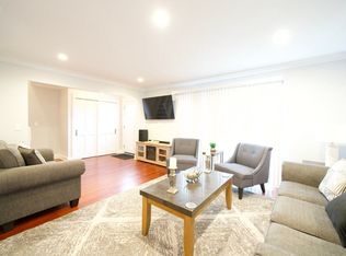 206 N 9th St #ID1285025P, Saint Charles, IL 60174