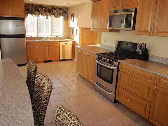 New Kitchen Silestone Counters