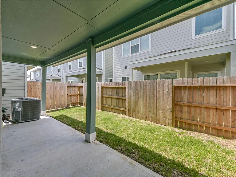 583 Avisa Dr — Photo 27