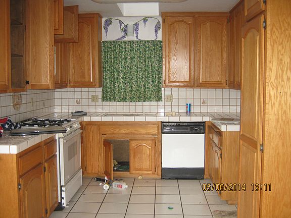 3rd image of 24212 Bernard Dr