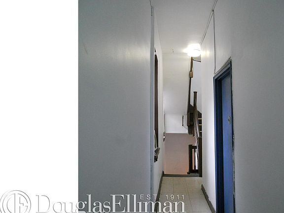 4th image of 84 N Henry St