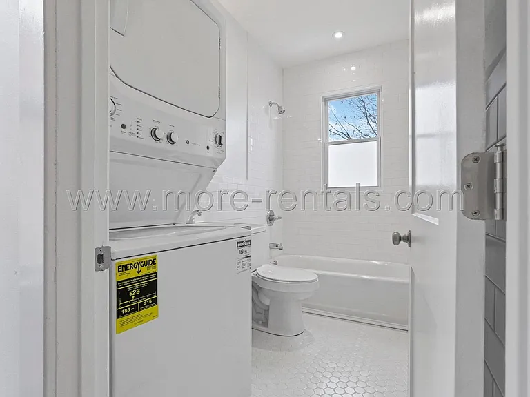 634 E Mithoff St — Photo 14