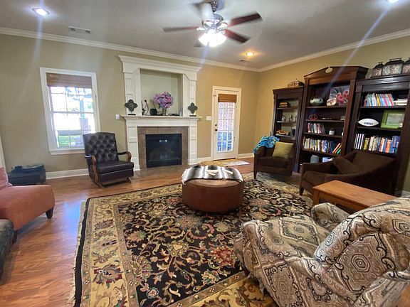 4th image of 104 Jersey Dr