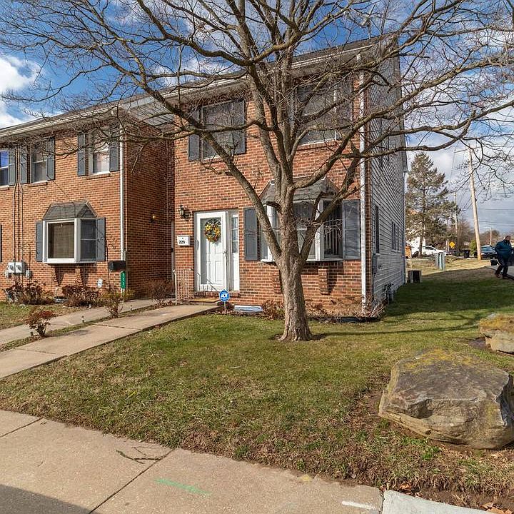 1st image of 229 N Cleveland Ave