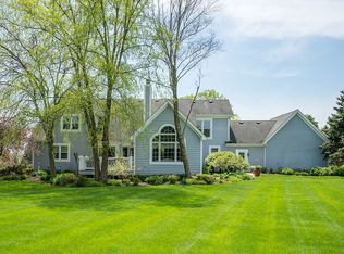 48 Copperfield Dr, Hawthorn Woods, IL