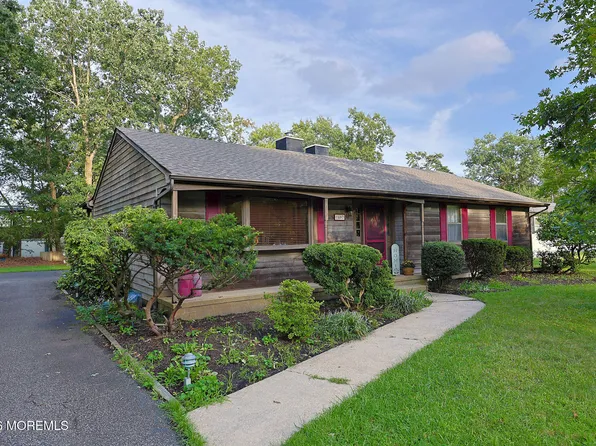 1407 Wallach Drive, Toms River, NJ 08755