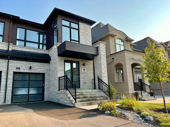 15 Protostar Ave, Richmond Hill, ON L4C 4Z1