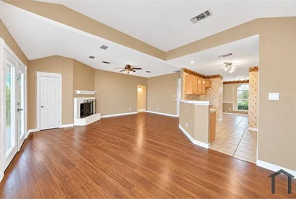 4 bed, 1740 sqft, $3,500 — Photo 1