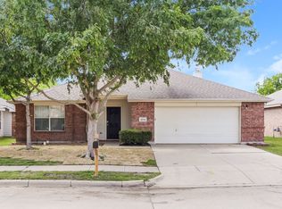5741 Lionfish Way, Fort Worth, TX 76131