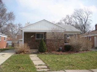 24310 Westhampton St, Oak Park, MI 48237