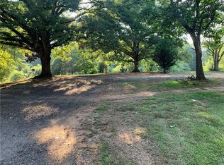 8560 Old Keith Bridge Rd, Gainesville, GA 30506