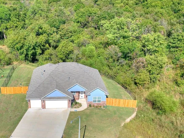 729 SE 37th St, Newcastle, OK 73065
