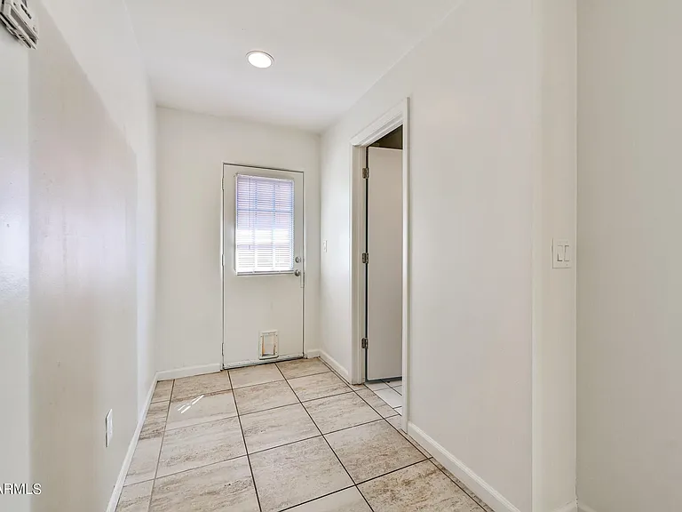 3949 E Earll Dr #14 — Photo 17