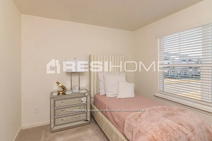 743 Chandler Way — Photo 12