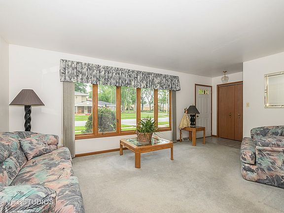 2nd image of 4903 W 91st St