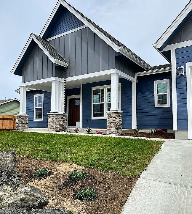 2nd image of 2067 McKinley St