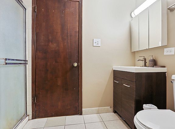 5th image of 7513 Country Ln