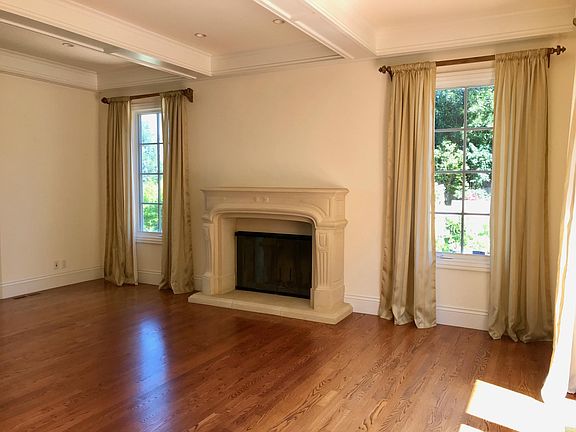 5th image of 70 Sutherland Dr