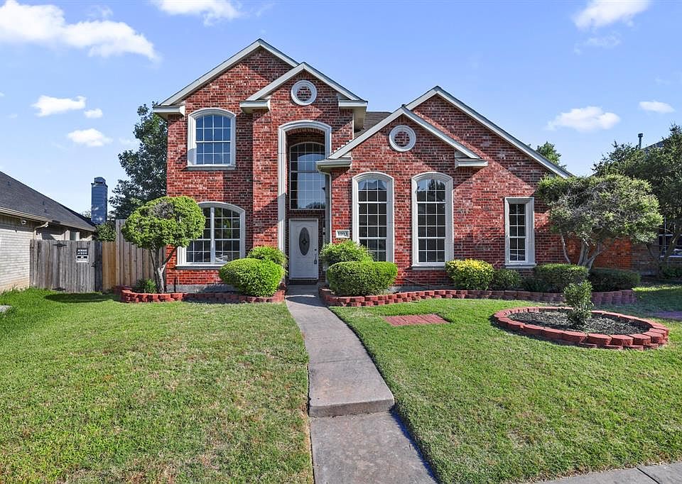 1st image of 1103 Heather Brook Dr