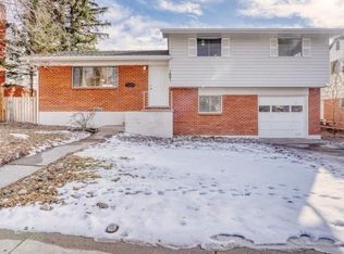 1601 Newcastle St, Colorado Springs, CO 80907