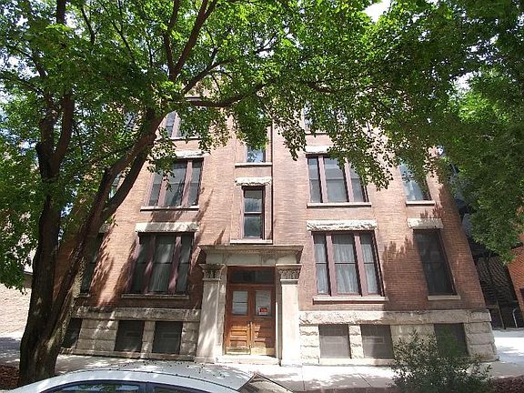 2nd image of 1009 N Washtenaw Ave #1S