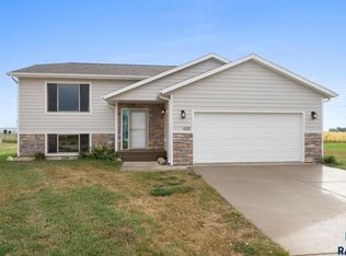 605 Marsha Cir, Tea, SD 57064