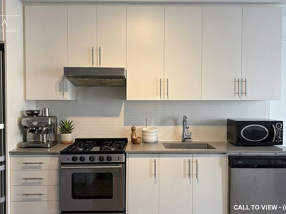 2nd image of 212 King William St #401