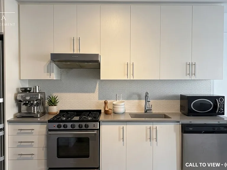 212 King William St #401 — Photo 2