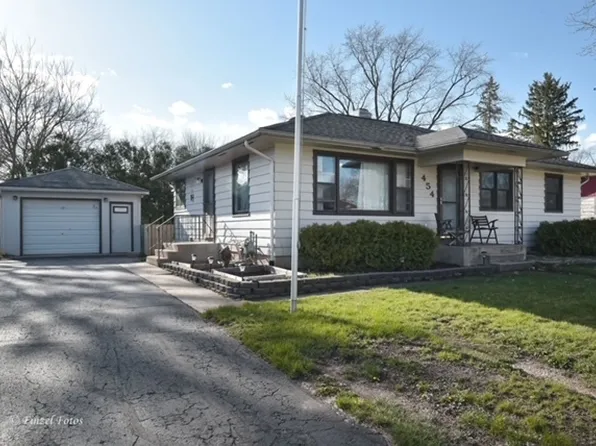 454 Artell St, Marengo, IL 60152