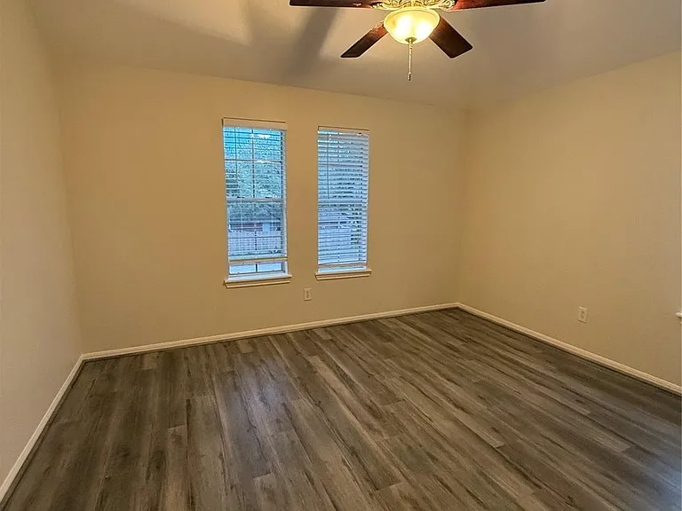 12919 Deer Cove Ln — Photo 23