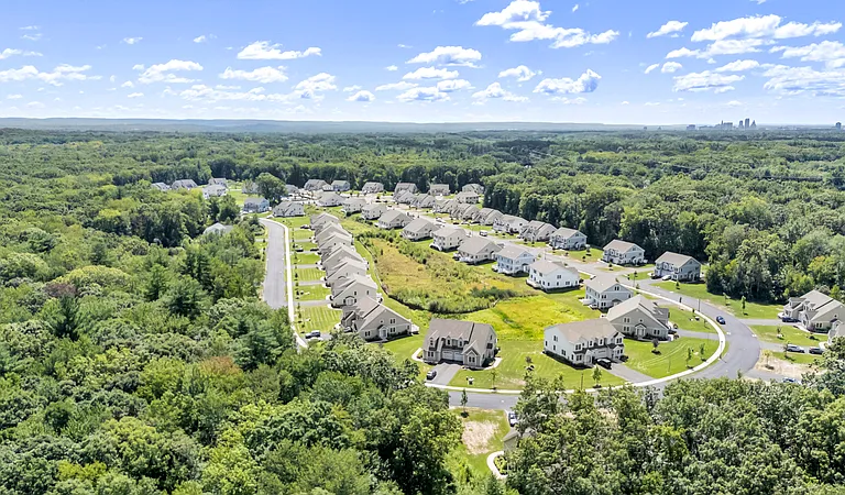 Woodland Green in Bloomfield — Photo 40