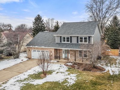 540 Parkside Dr, Elburn, IL, 60119