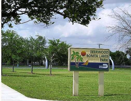 Public Park: includes basketball court & playground