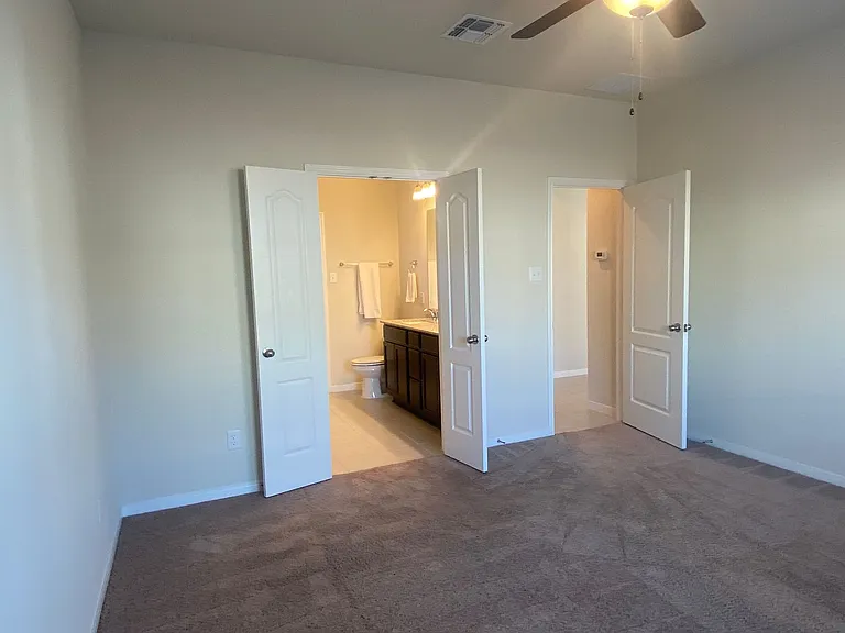 2220 Chia Ct — Photo 12