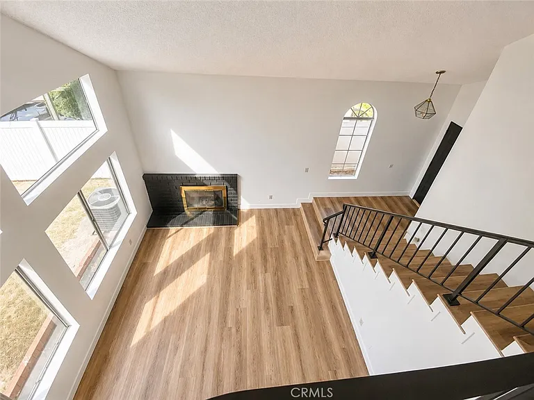 15583 Oak Springs Rd — Photo 24