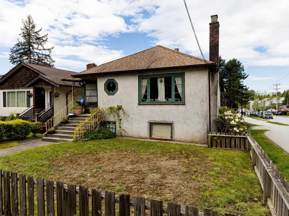 2057 Mahon Ave, North Vancouver, BC V7M 2T6